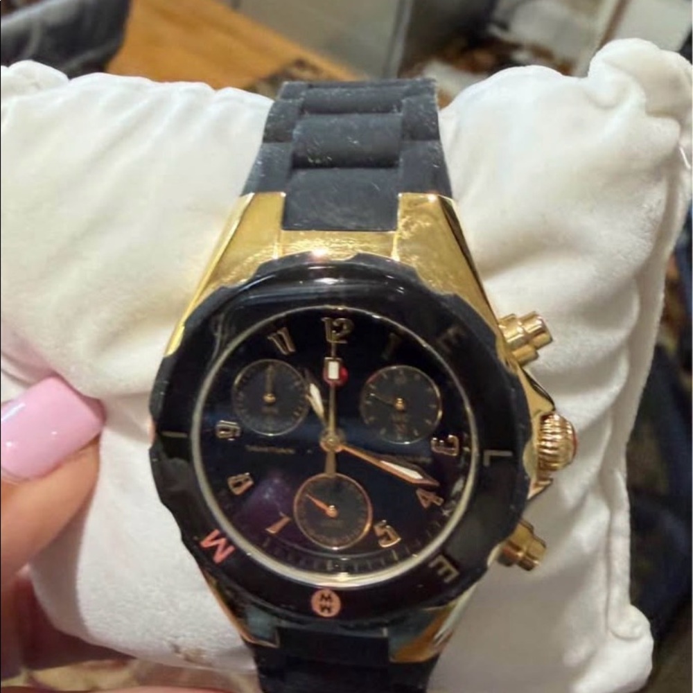Watch Michele